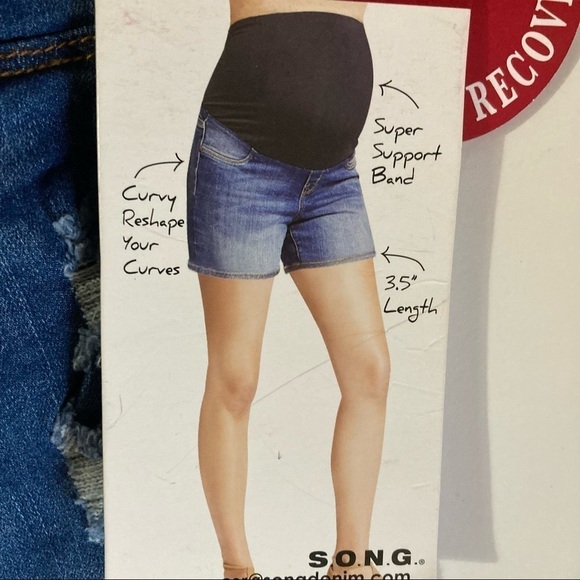 S.O.N.G maternity curvy jean shorts - Picture 1 of 8